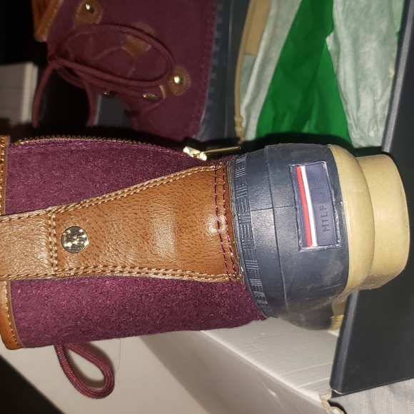 Women Duck Boots with the box - Picture 2 of 6